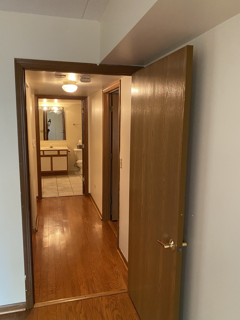 4244 W 77th Street #102, Chicago, IL 60652