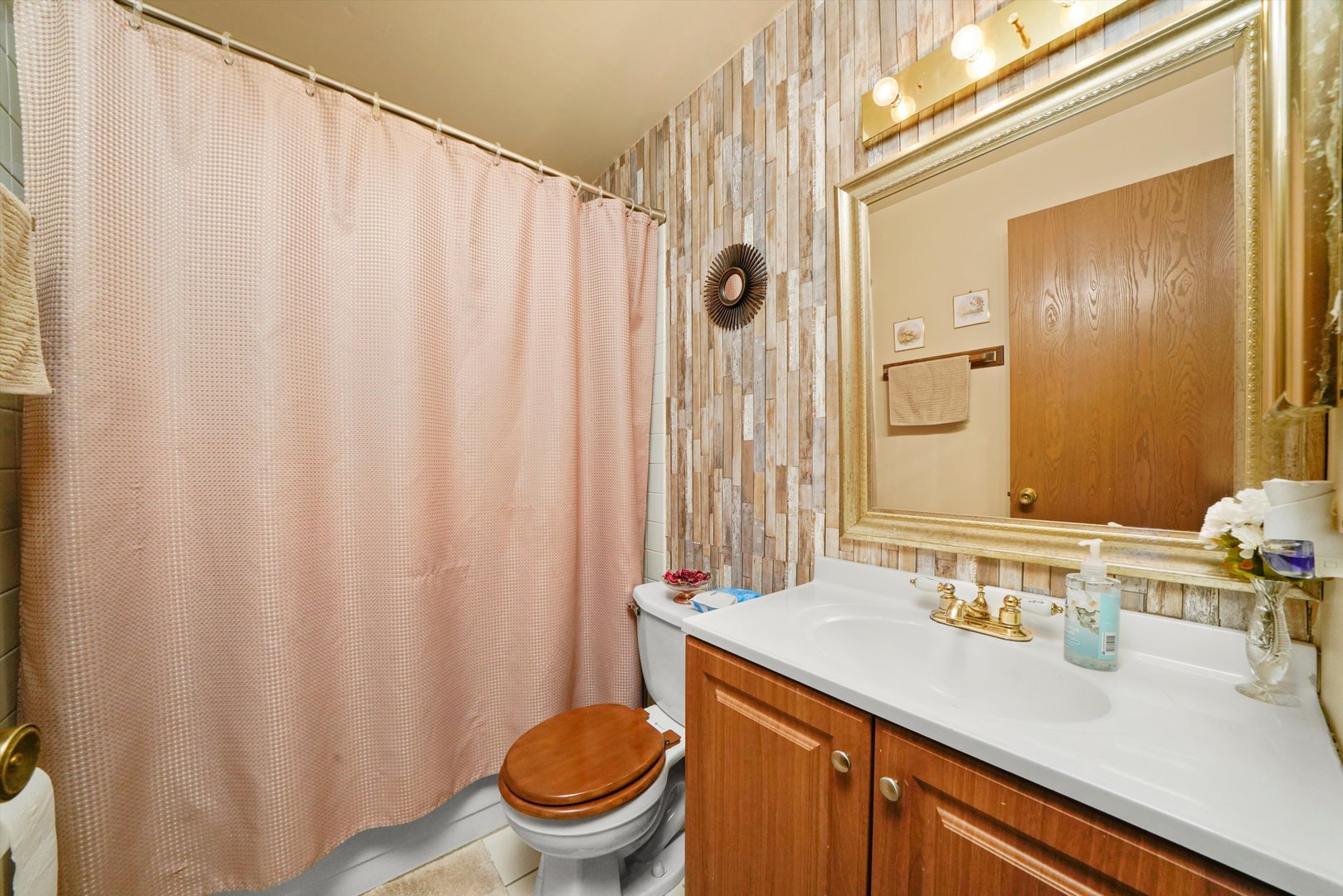 26 Creekside Circle #C, Elgin, IL 60123