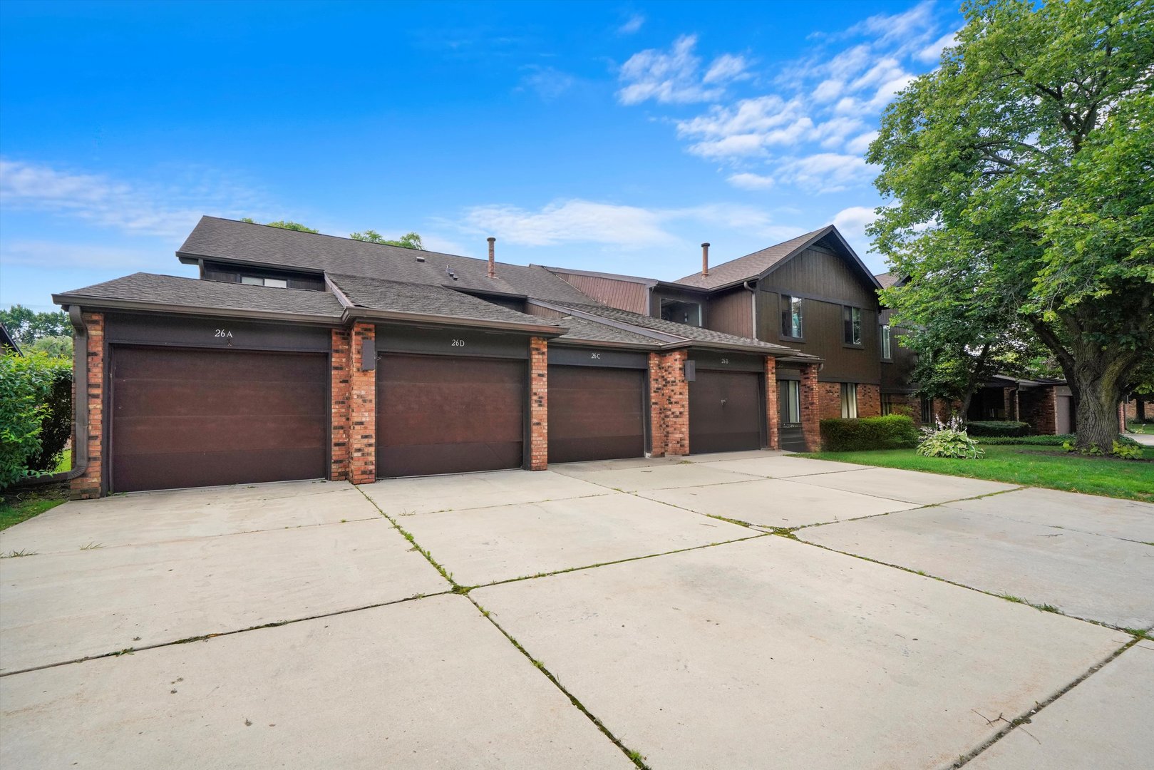 26 Creekside Circle #C, Elgin, IL 60123