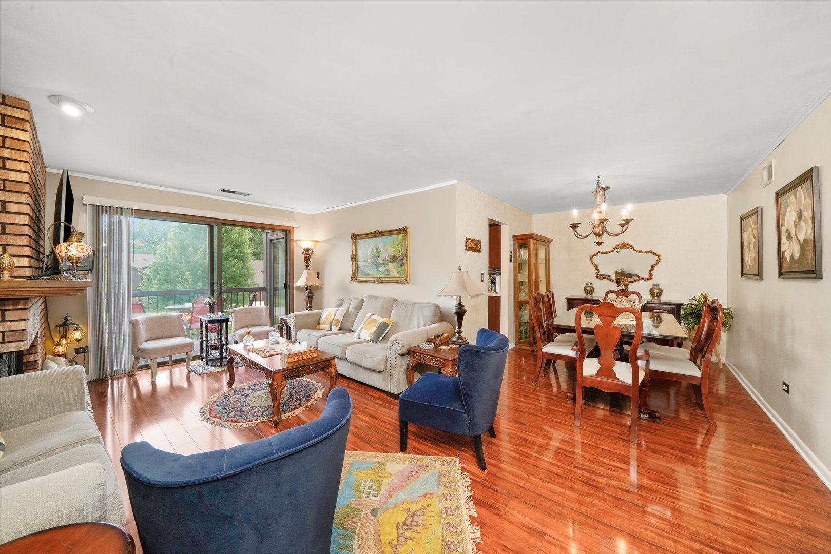 26 Creekside Circle #C, Elgin, IL 60123
