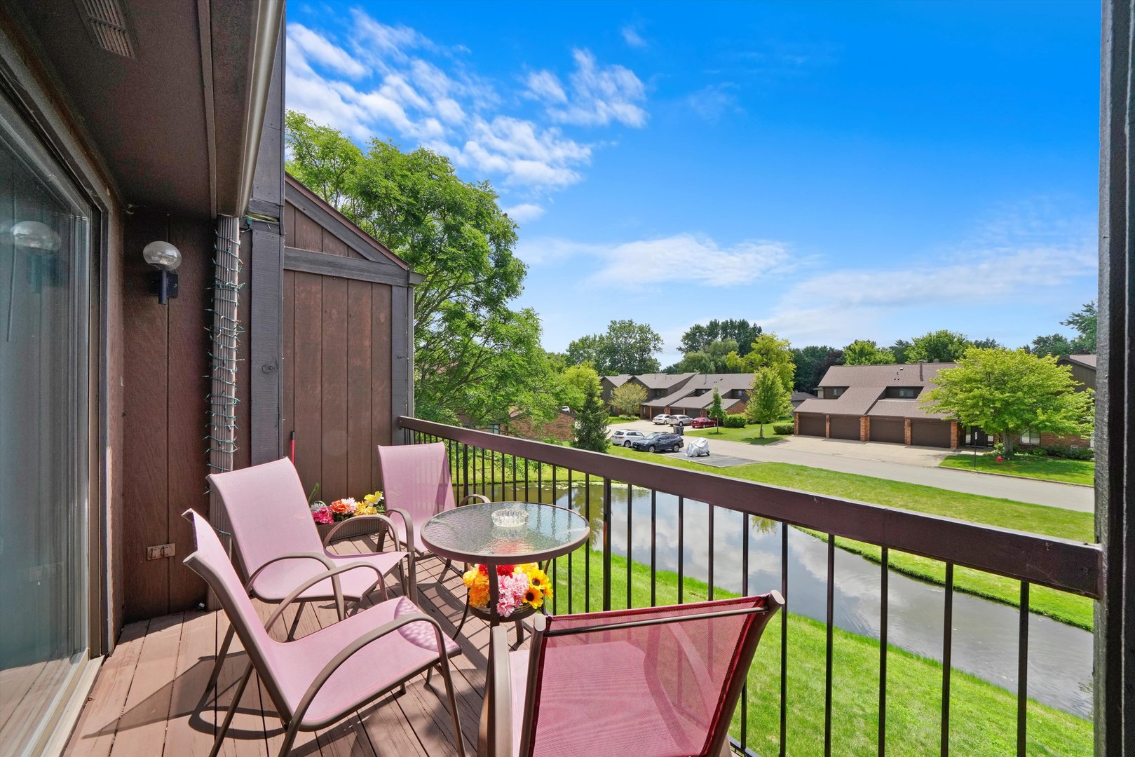 26 Creekside Circle #C, Elgin, IL 60123