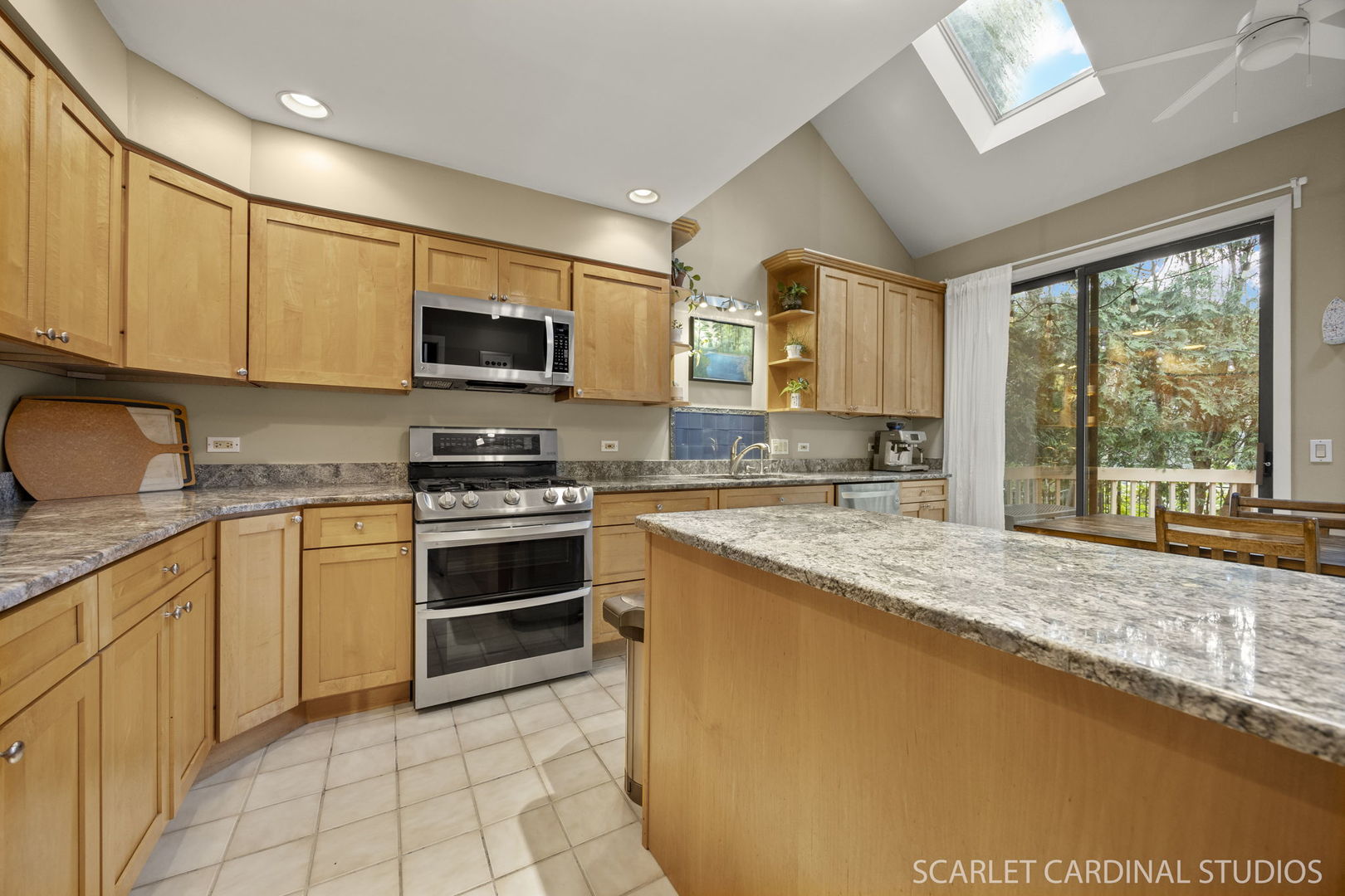 2152 BELLEAU WOODS Drive, Wheaton, IL 60187