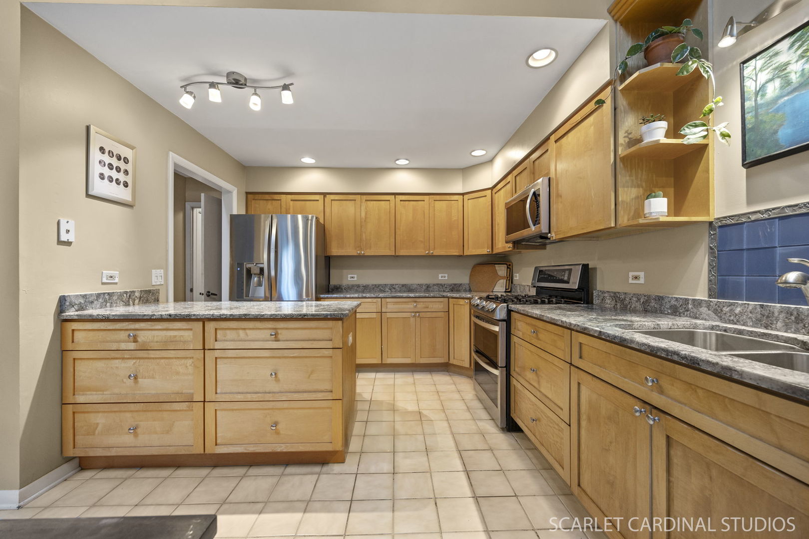 2152 BELLEAU WOODS Drive, Wheaton, IL 60187