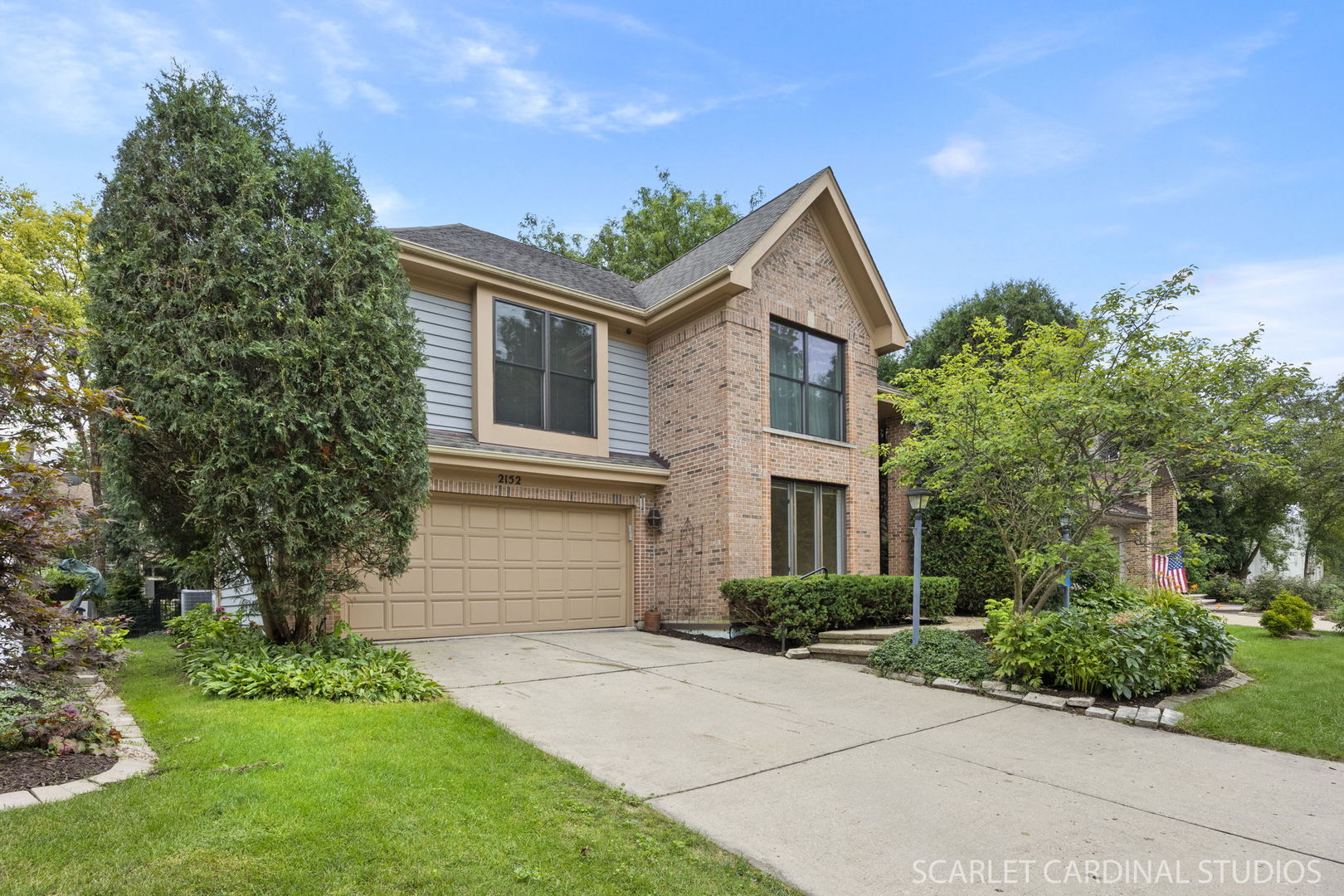 2152 BELLEAU WOODS Drive, Wheaton, IL 60187