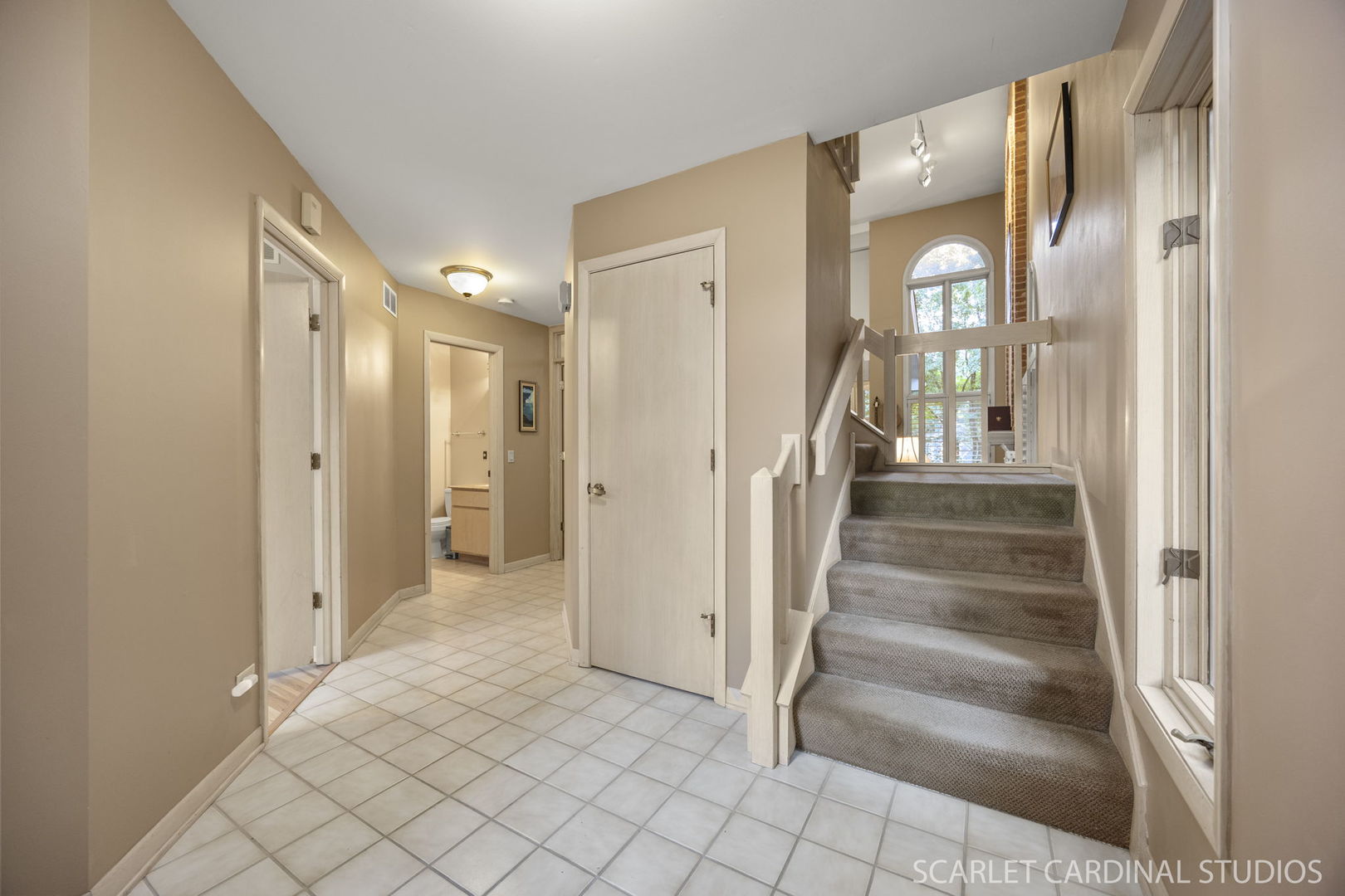 2152 BELLEAU WOODS Drive, Wheaton, IL 60187