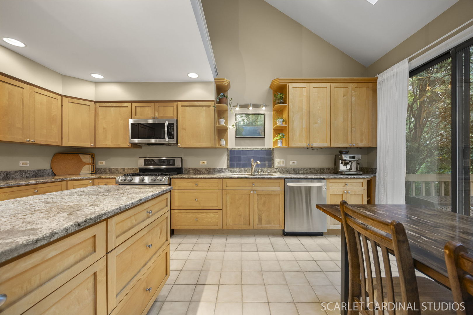 2152 BELLEAU WOODS Drive, Wheaton, IL 60187
