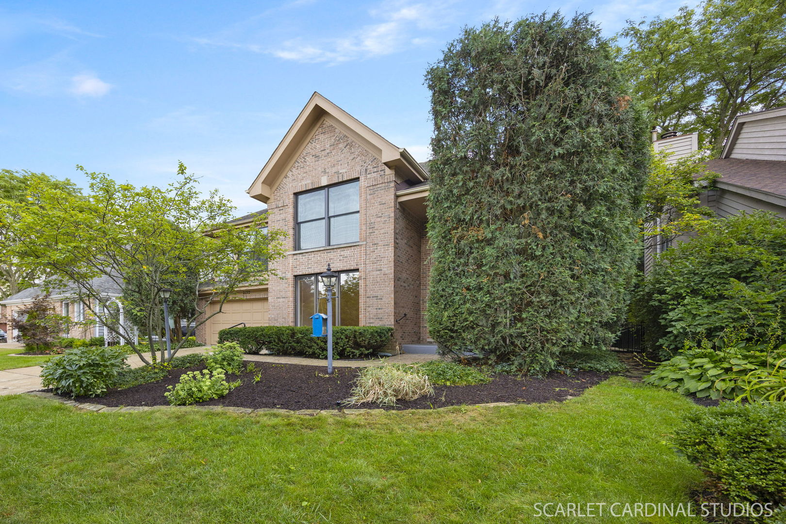 2152 BELLEAU WOODS Drive, Wheaton, IL 60187