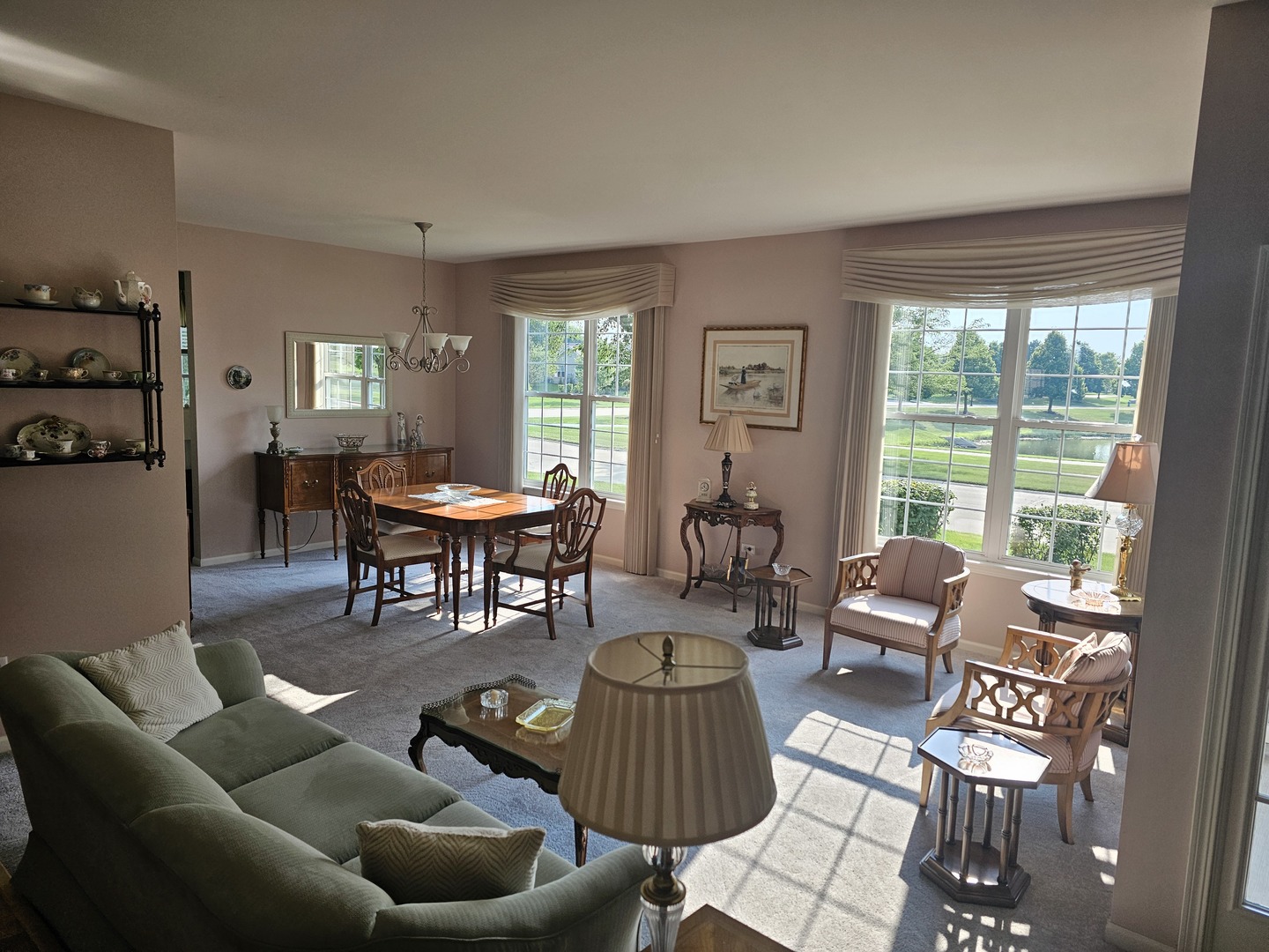 21319 Lily Lake Lane, Crest Hill, IL 60403