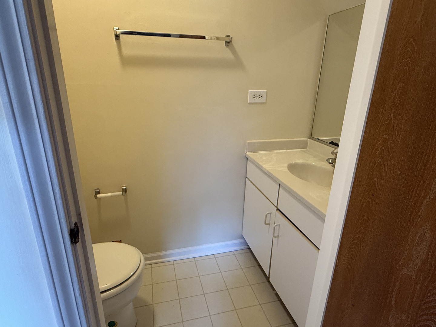 1348 S Lorraine Road #E, Wheaton, IL 60187