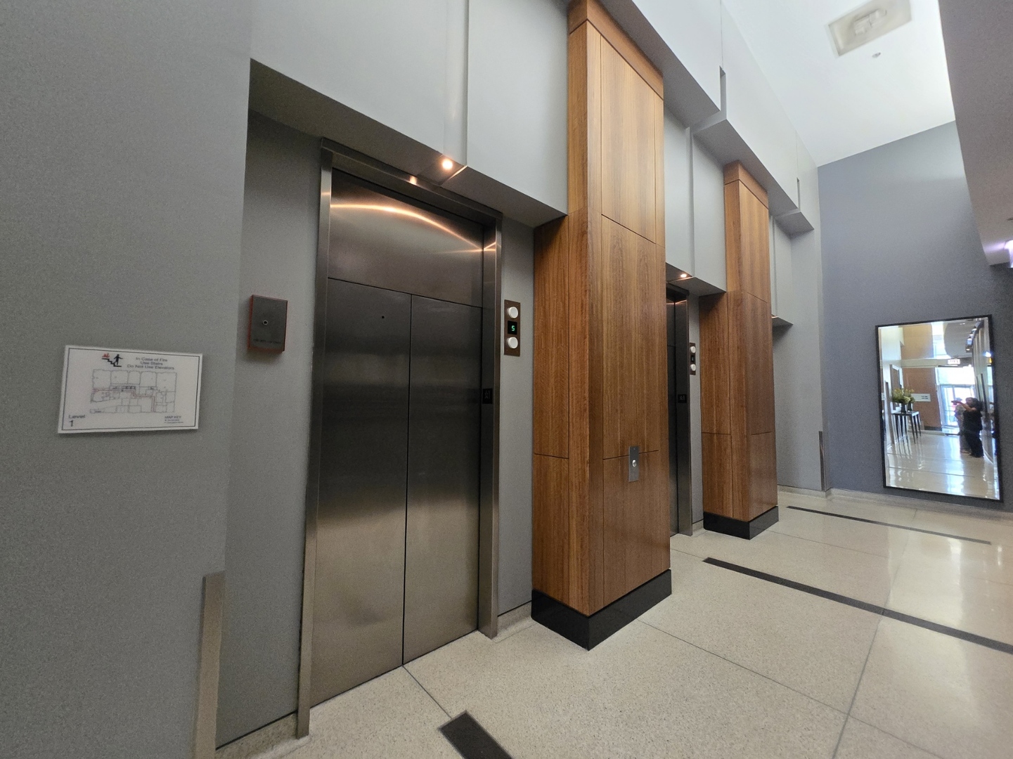 100 E 14th Street #2703, Chicago, IL 60605