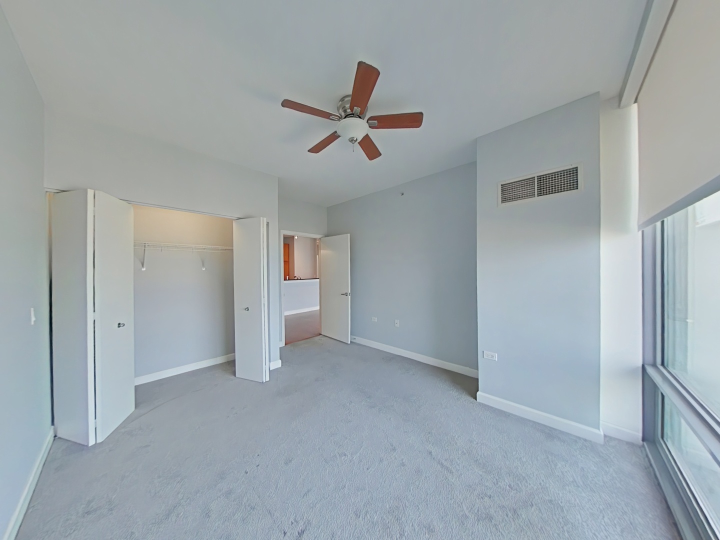 100 E 14th Street #2703, Chicago, IL 60605