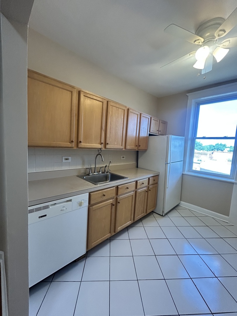 3618 W Ainslie Street #3W, Chicago, IL 60625