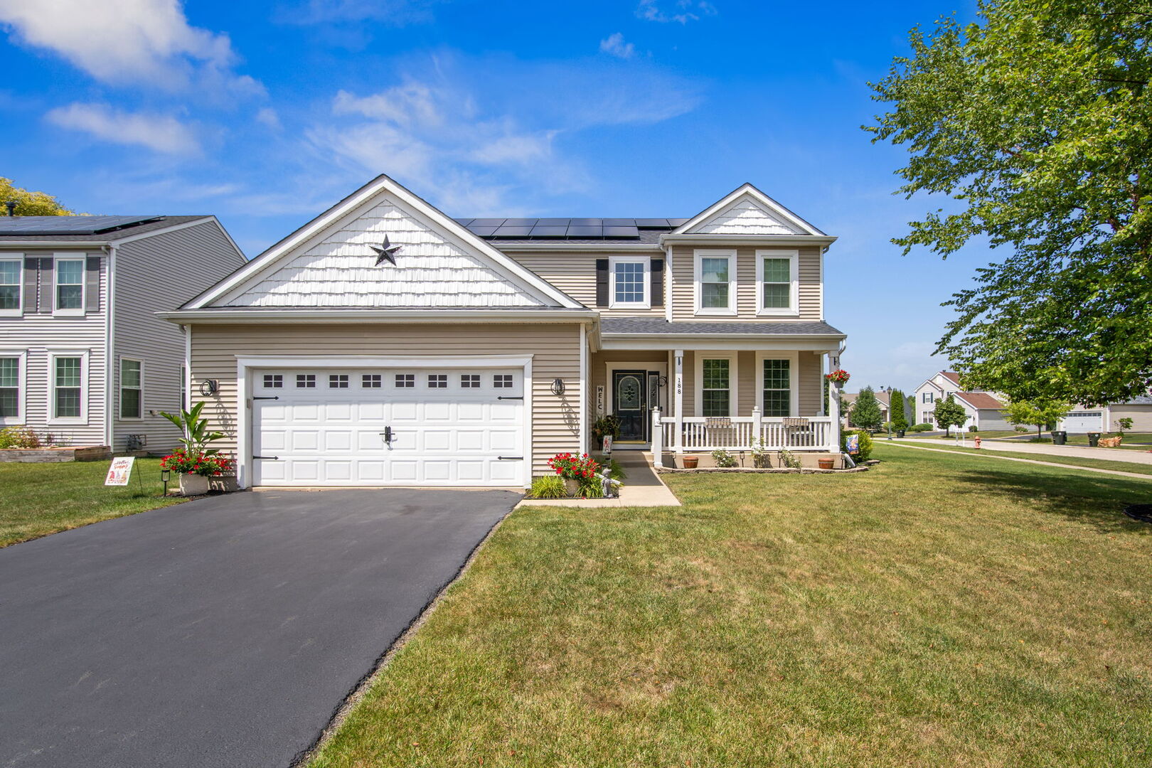 188 S Forest Cove Drive, Round Lake, IL 60073