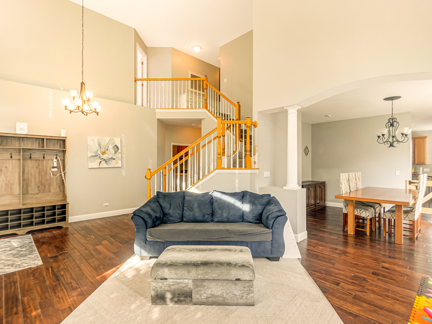 1820 Prairie Ridge Circle, Lindenhurst, IL 60046