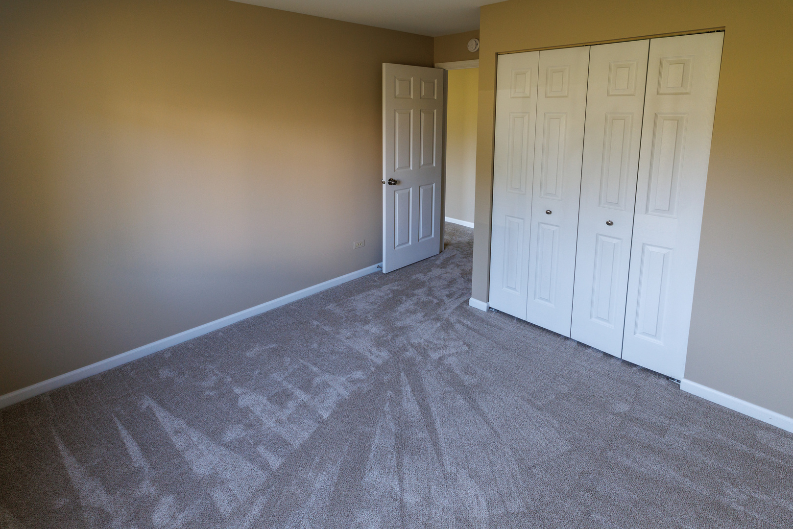 305 Crestview Drive #A, Wauconda, IL 60084