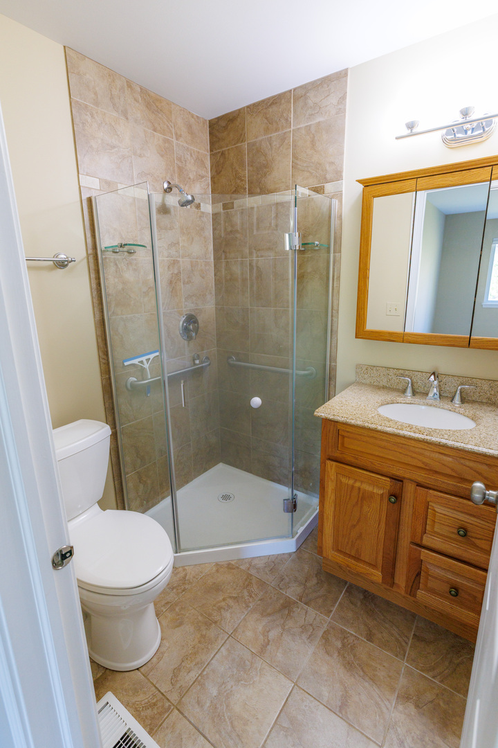 305 Crestview Drive #A, Wauconda, IL 60084