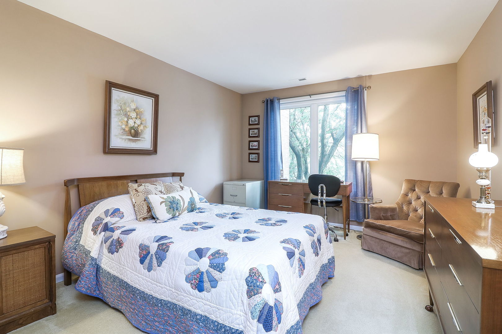 601 Lake Hinsdale Drive #307, Willowbrook, IL 60527