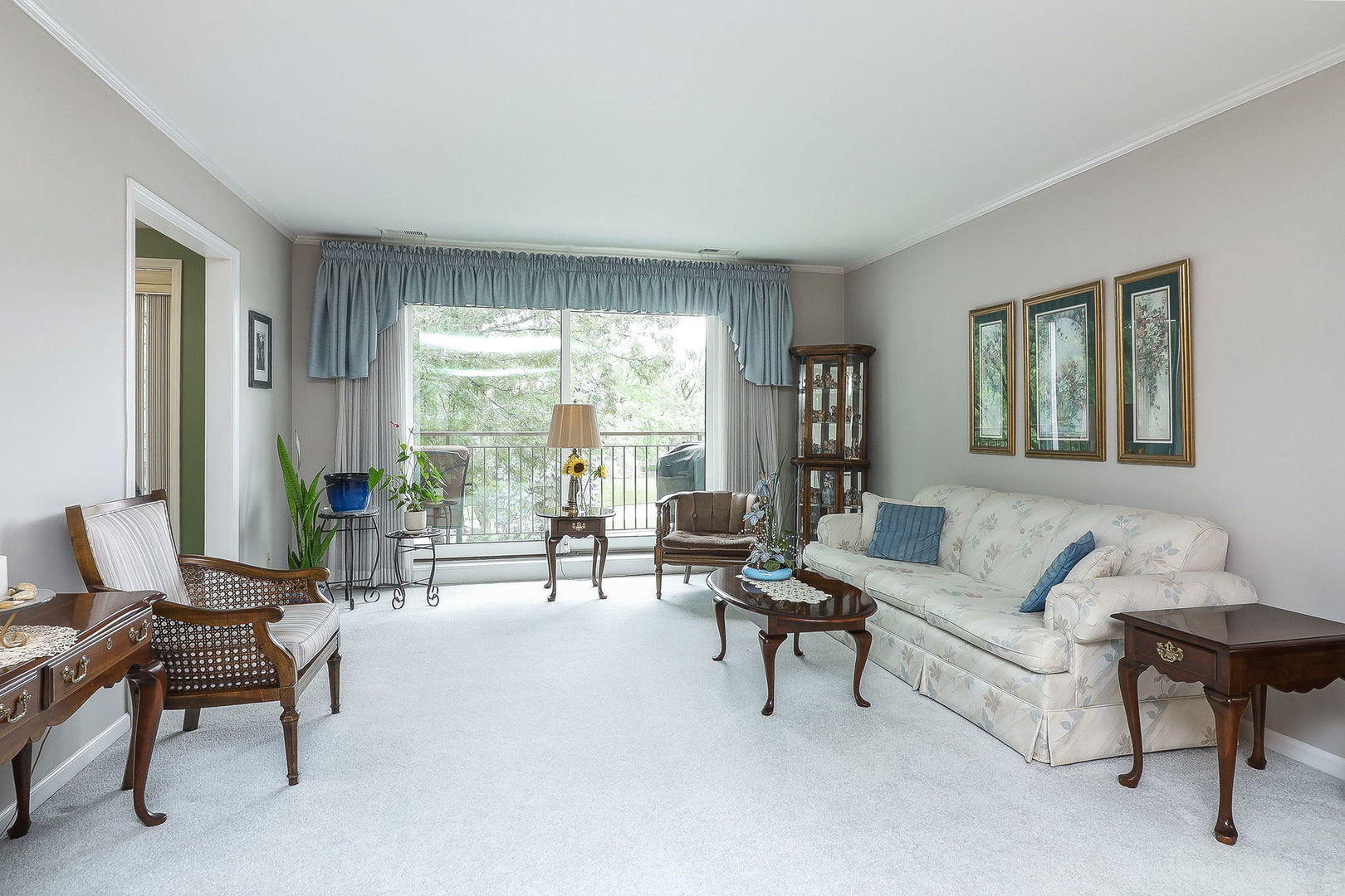 601 Lake Hinsdale Drive #307, Willowbrook, IL 60527