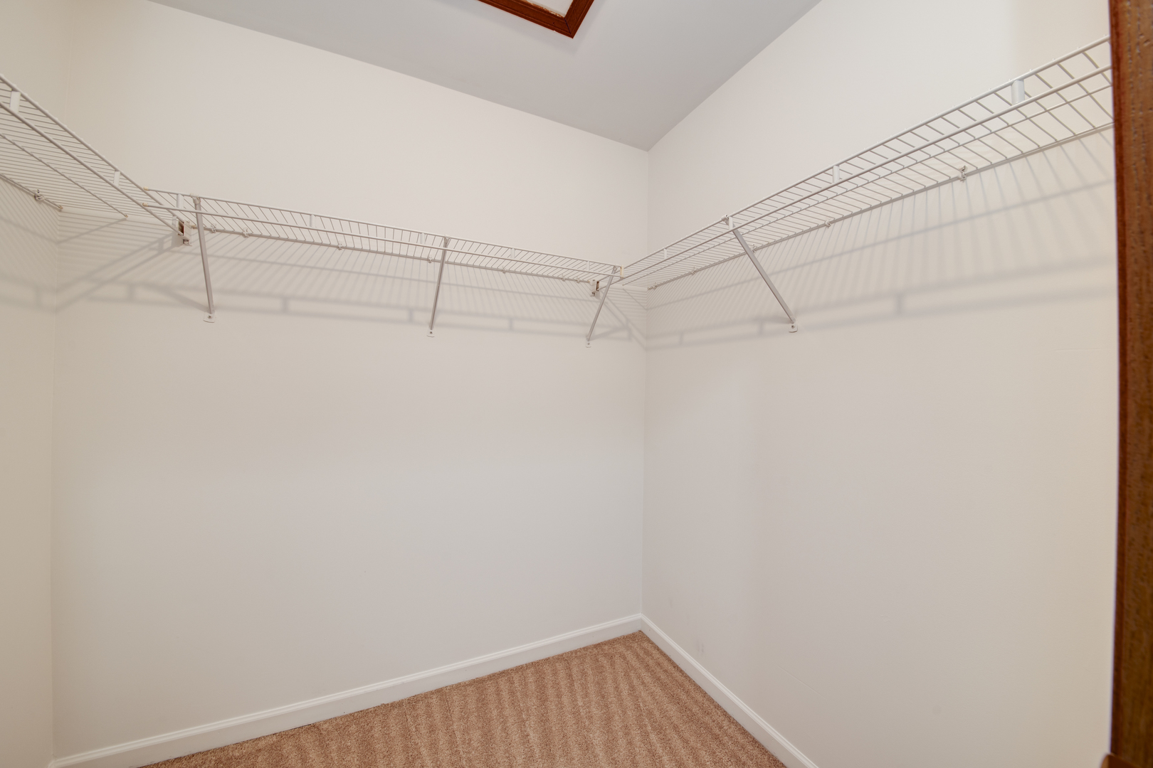 326 Debbie Lane #326, Schaumburg, IL 60194
