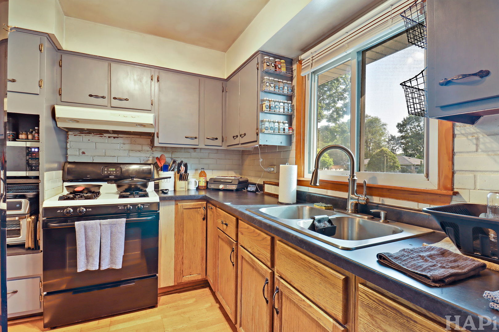 226 N California Avenue, Mundelein, IL 60060