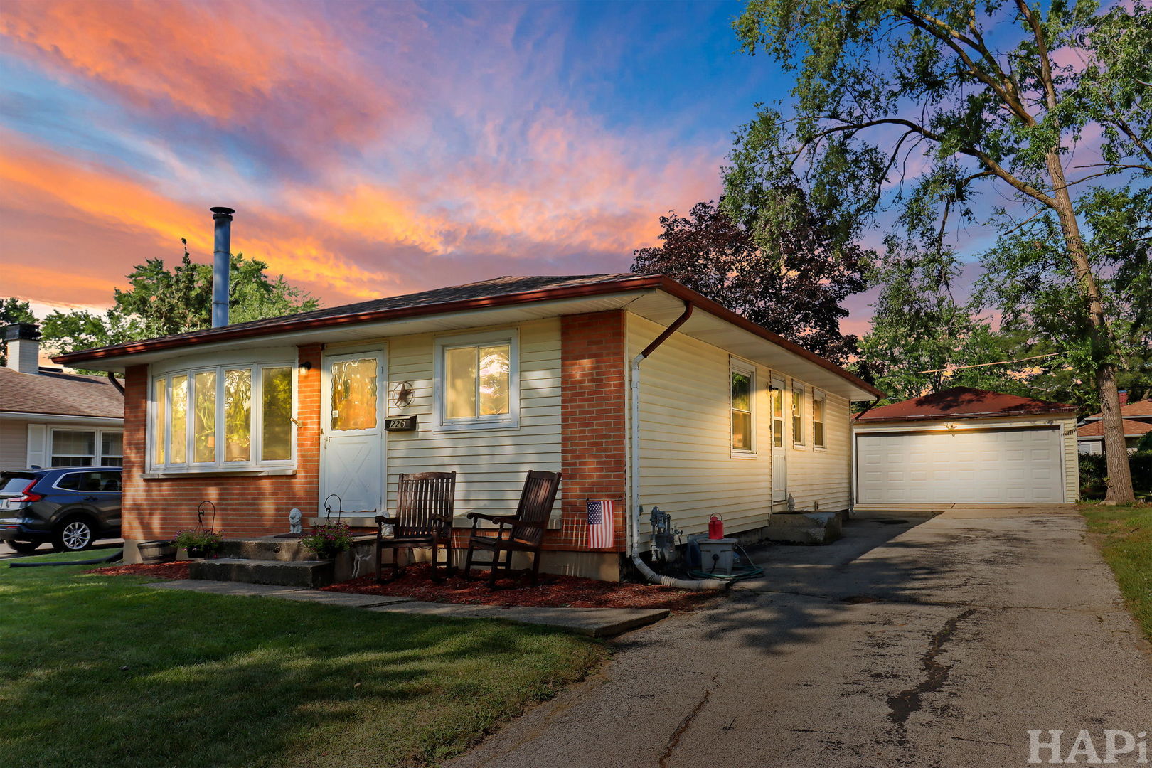 226 N California Avenue, Mundelein, IL 60060