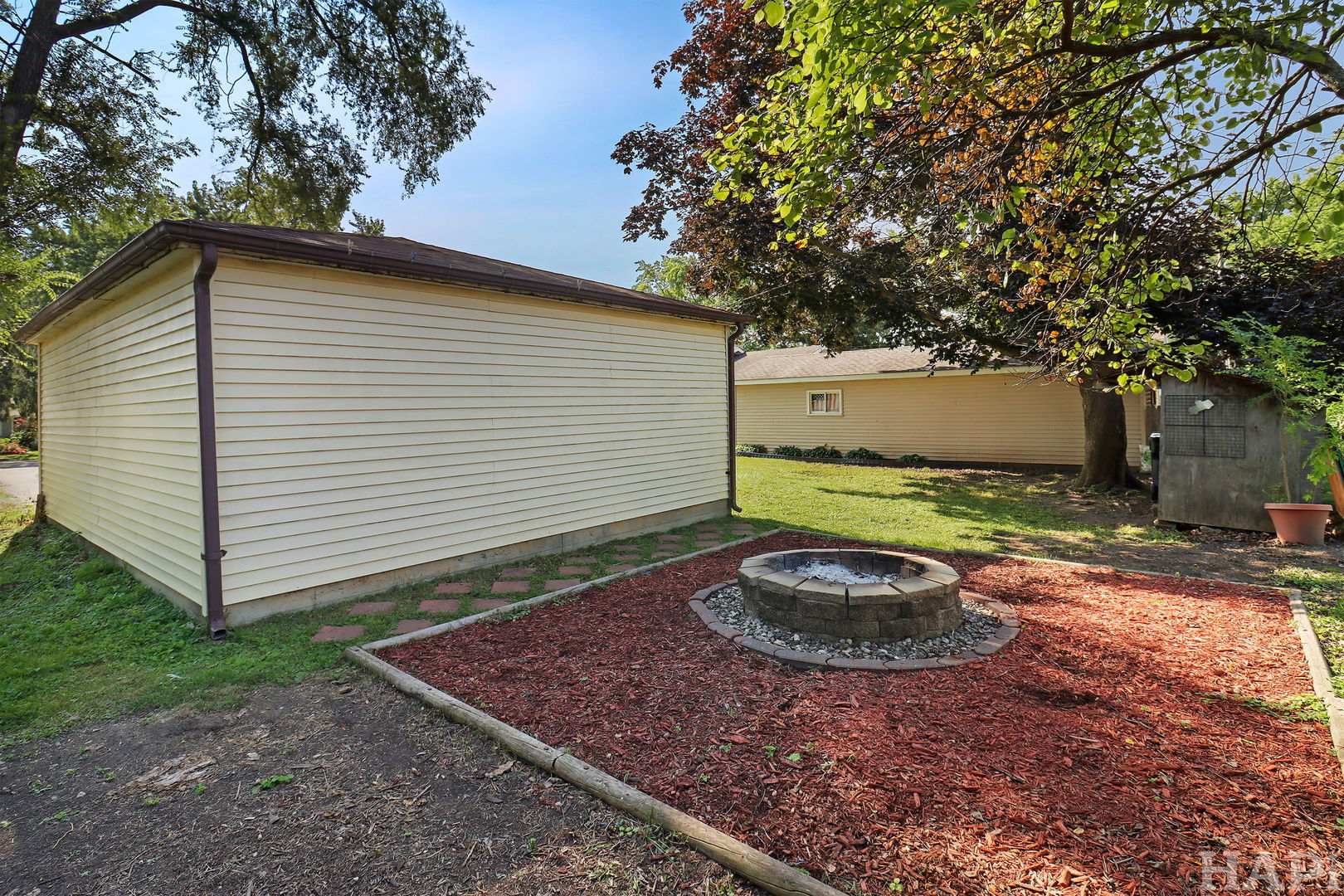226 N California Avenue, Mundelein, IL 60060