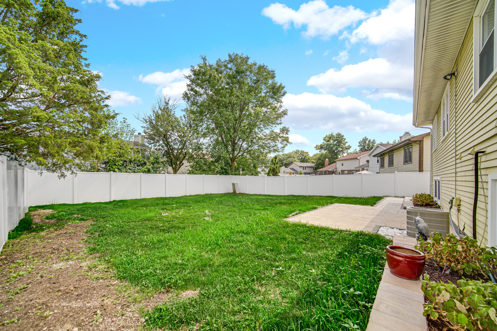 1017 FORDHAM Way, Westmont, IL 60559