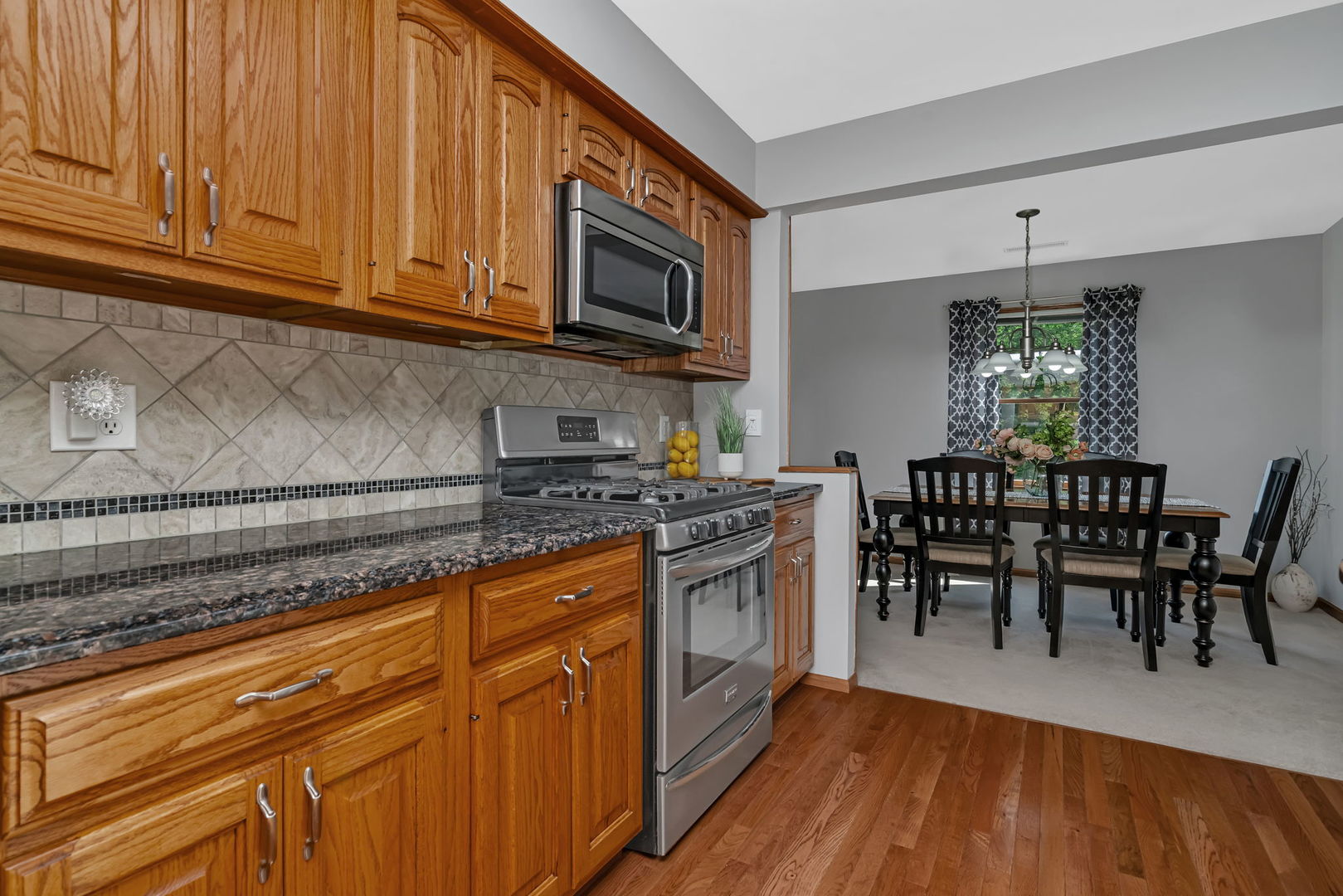 6175 E South Prairie Drive, Morris, IL 60450