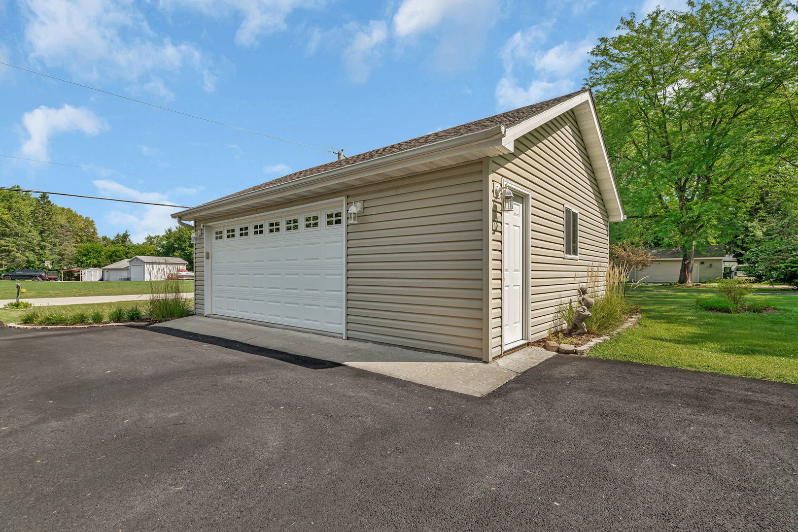 6175 E South Prairie Drive, Morris, IL 60450