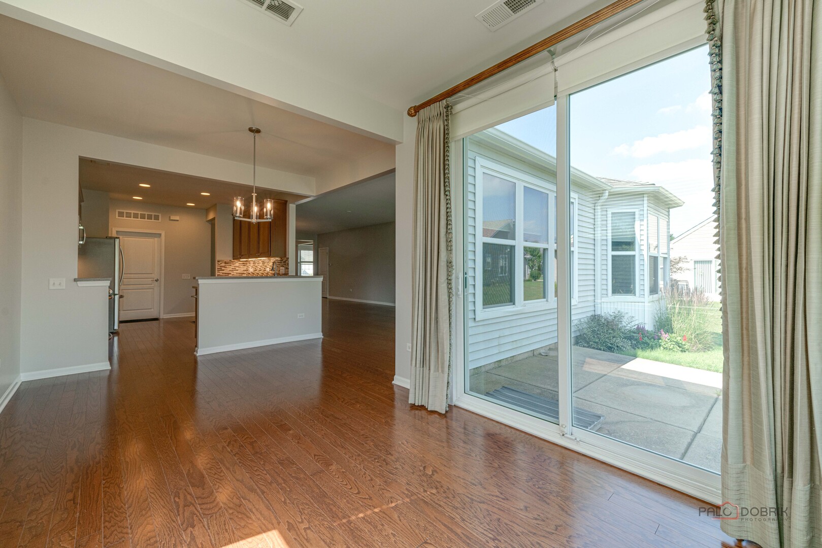 3293 Epstein Circle, Mundelein, IL 60060