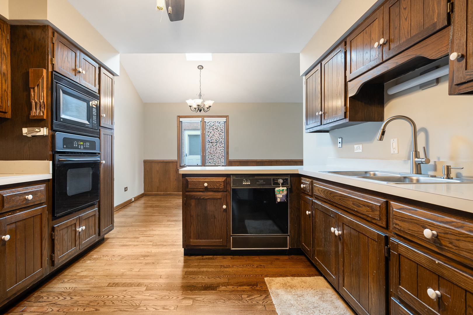 10567 Waterford. Drive, Westchester, IL 60154