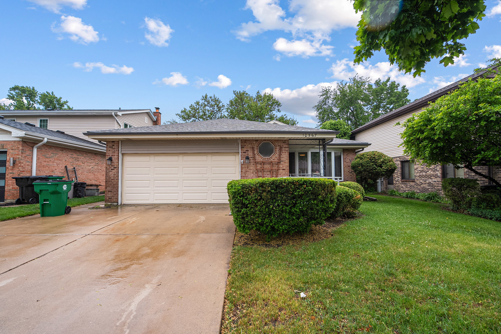 10567 Waterford. Drive, Westchester, IL 60154