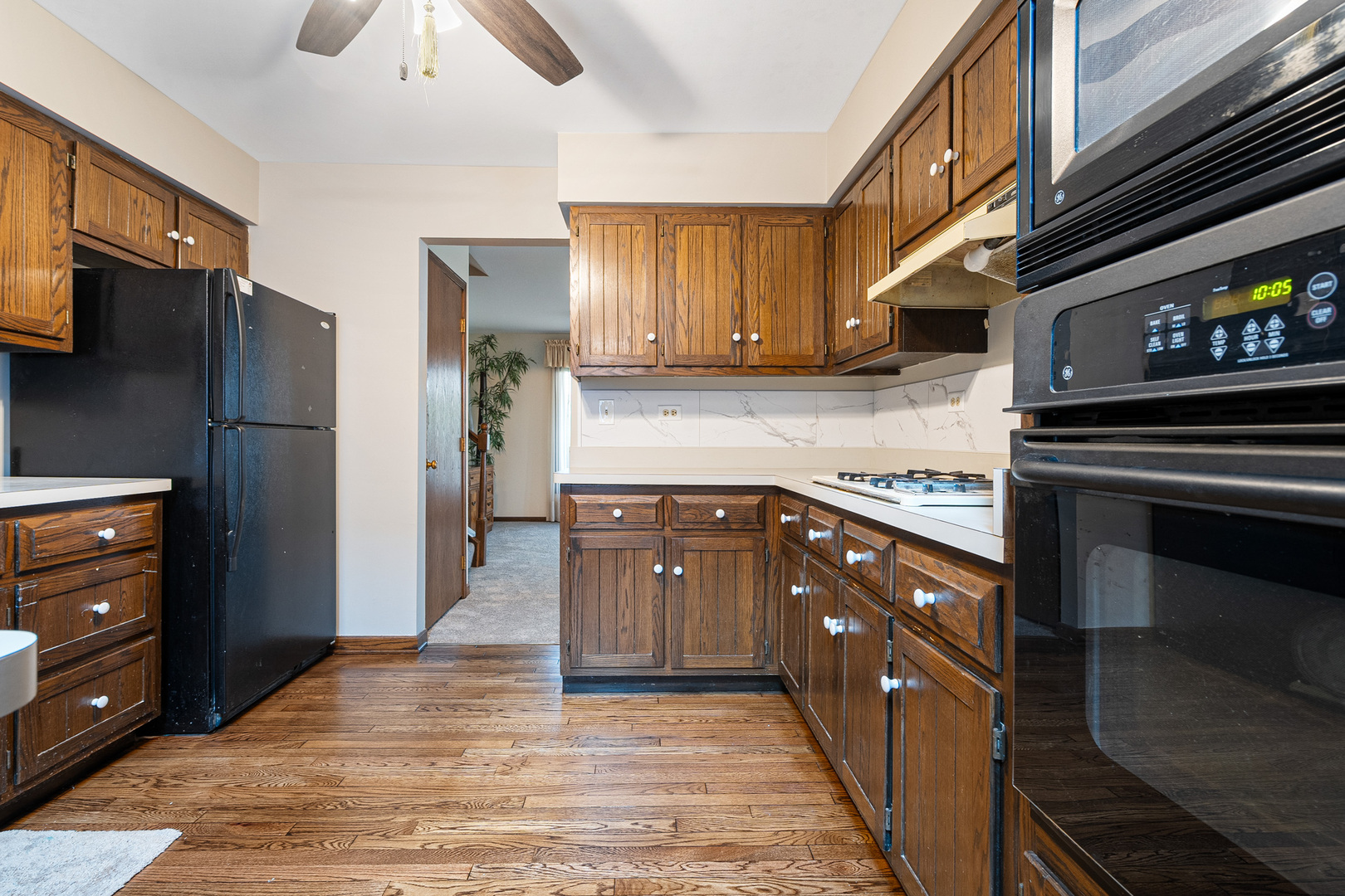 10567 Waterford. Drive, Westchester, IL 60154