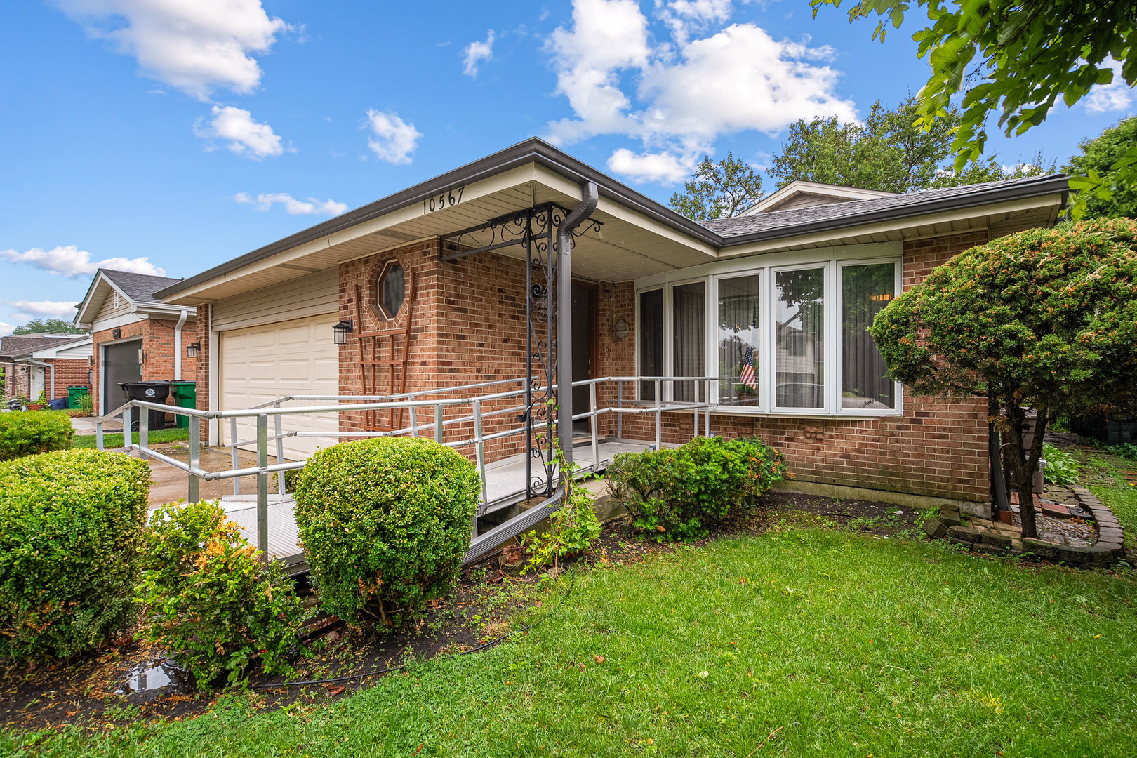 10567 Waterford. Drive, Westchester, IL 60154