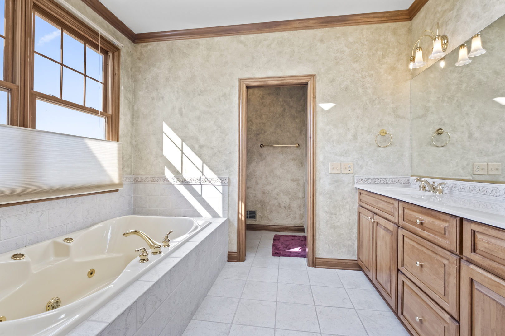 15785 N Gorham Lane, Wadsworth, IL 60083