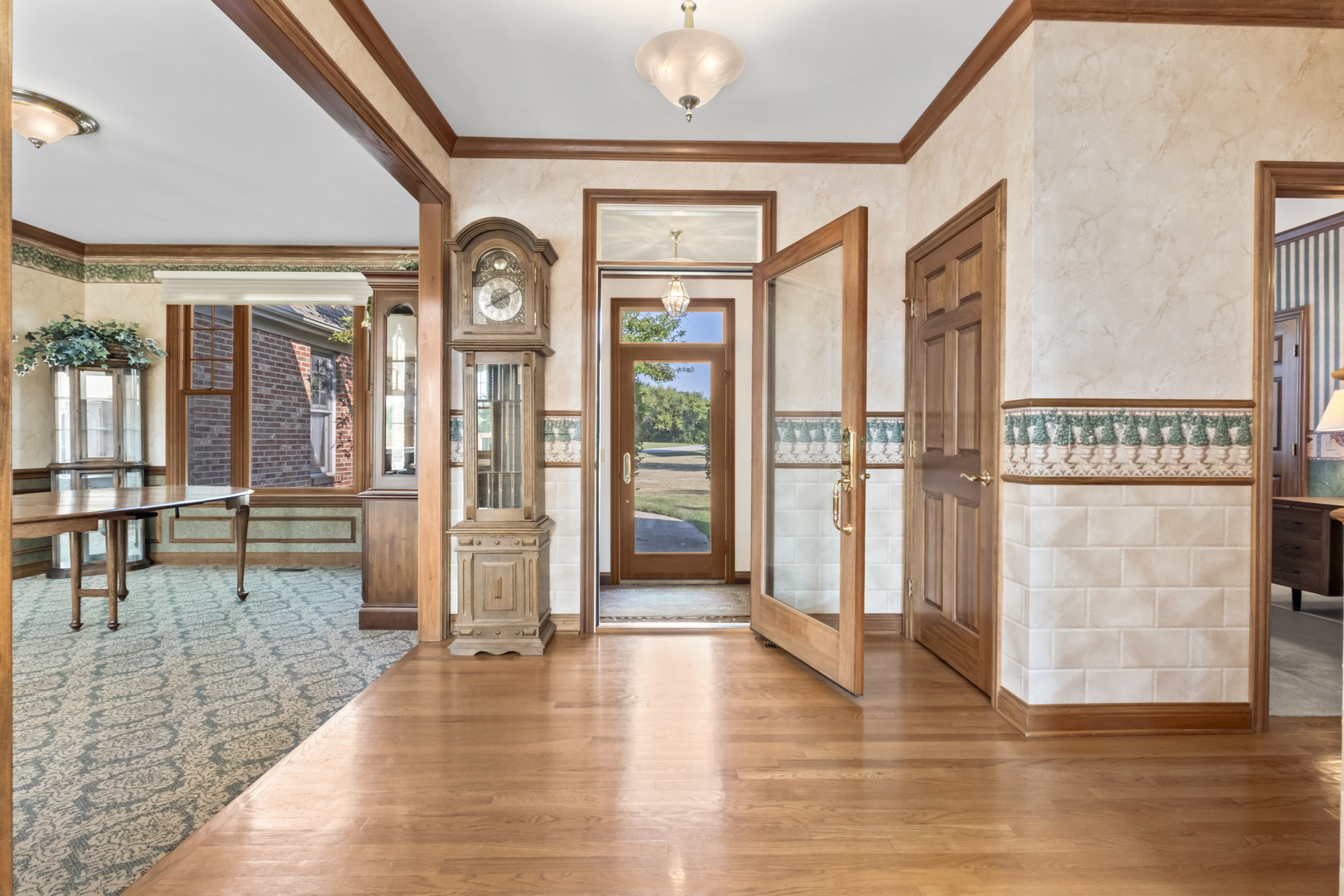 15785 N Gorham Lane, Wadsworth, IL 60083