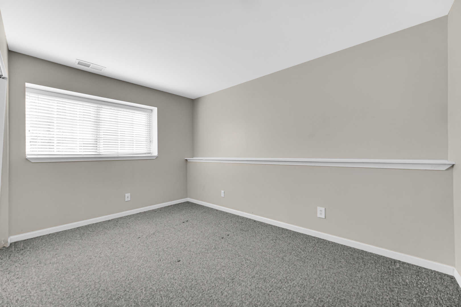 3356 Ravinia Circle, Aurora, IL 60504