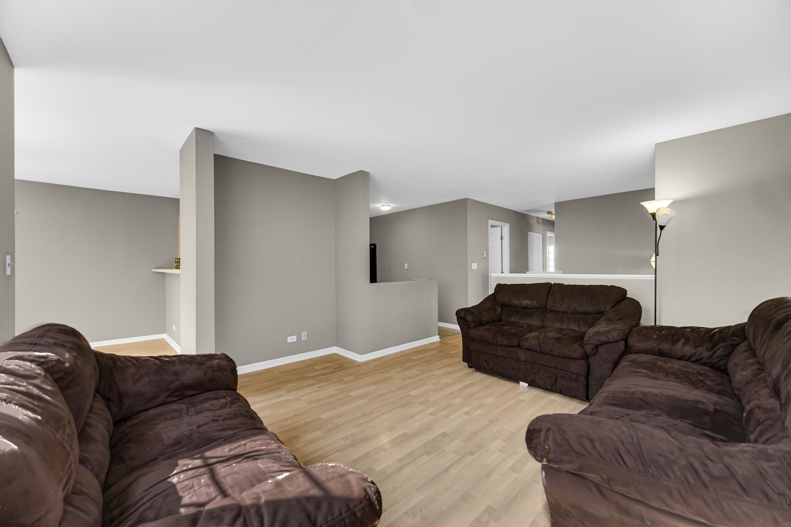 3356 Ravinia Circle, Aurora, IL 60504