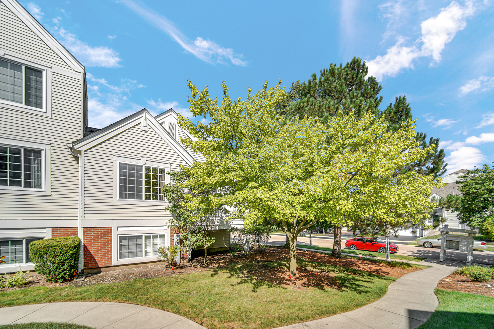 3356 Ravinia Circle, Aurora, IL 60504