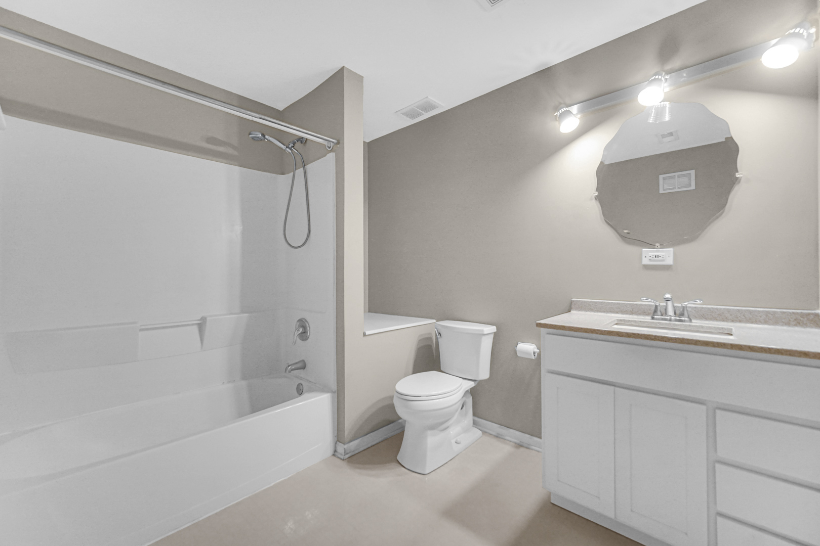 3356 Ravinia Circle, Aurora, IL 60504