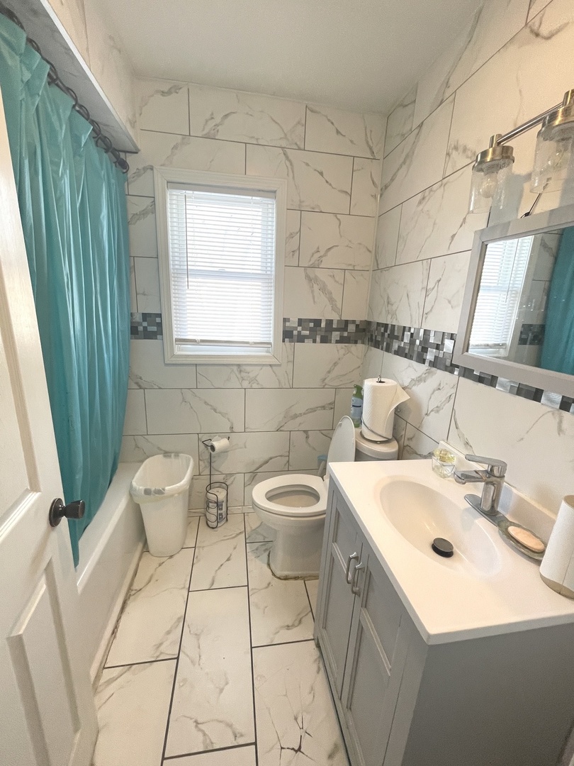 12600 S Wallace Street, Chicago, IL 60628