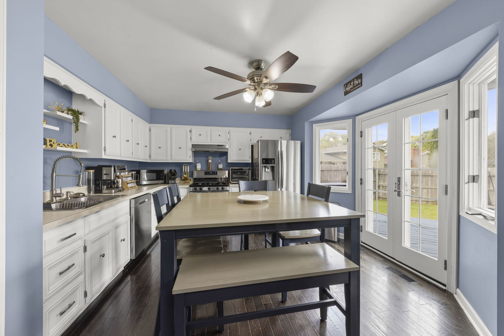 1725 W Galena Boulevard, Aurora, IL 60506