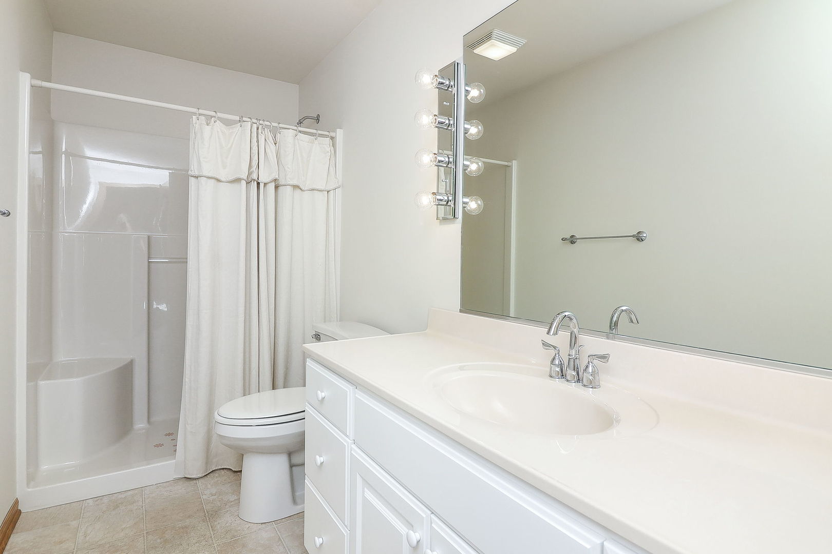 1418 Coral Bell Drive, Joliet, IL 60435