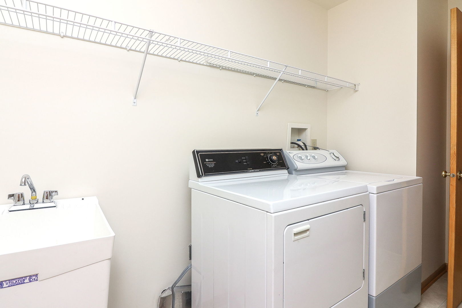 1418 Coral Bell Drive, Joliet, IL 60435