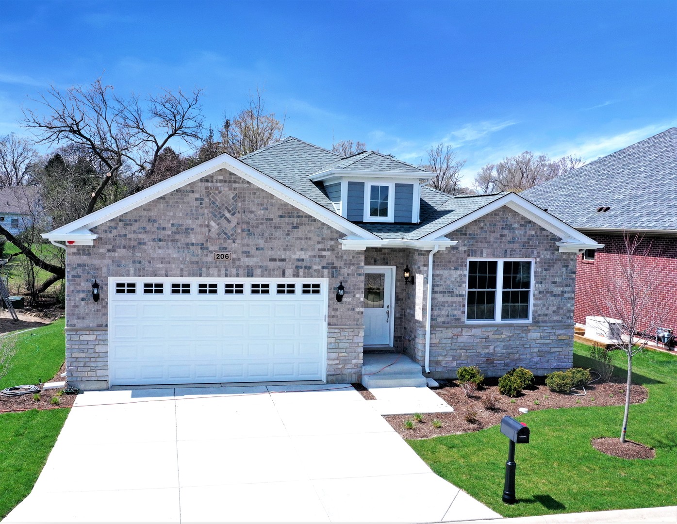101 Donmor Drive, Bloomingdale, IL 60108