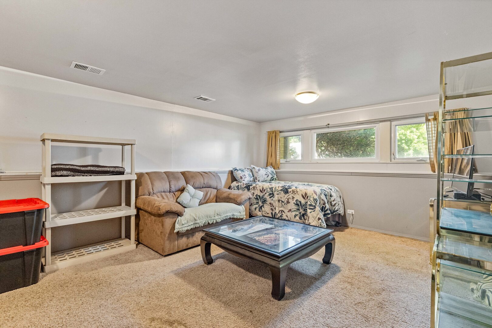 608 N Eastman Drive, Mount Prospect, IL 60056