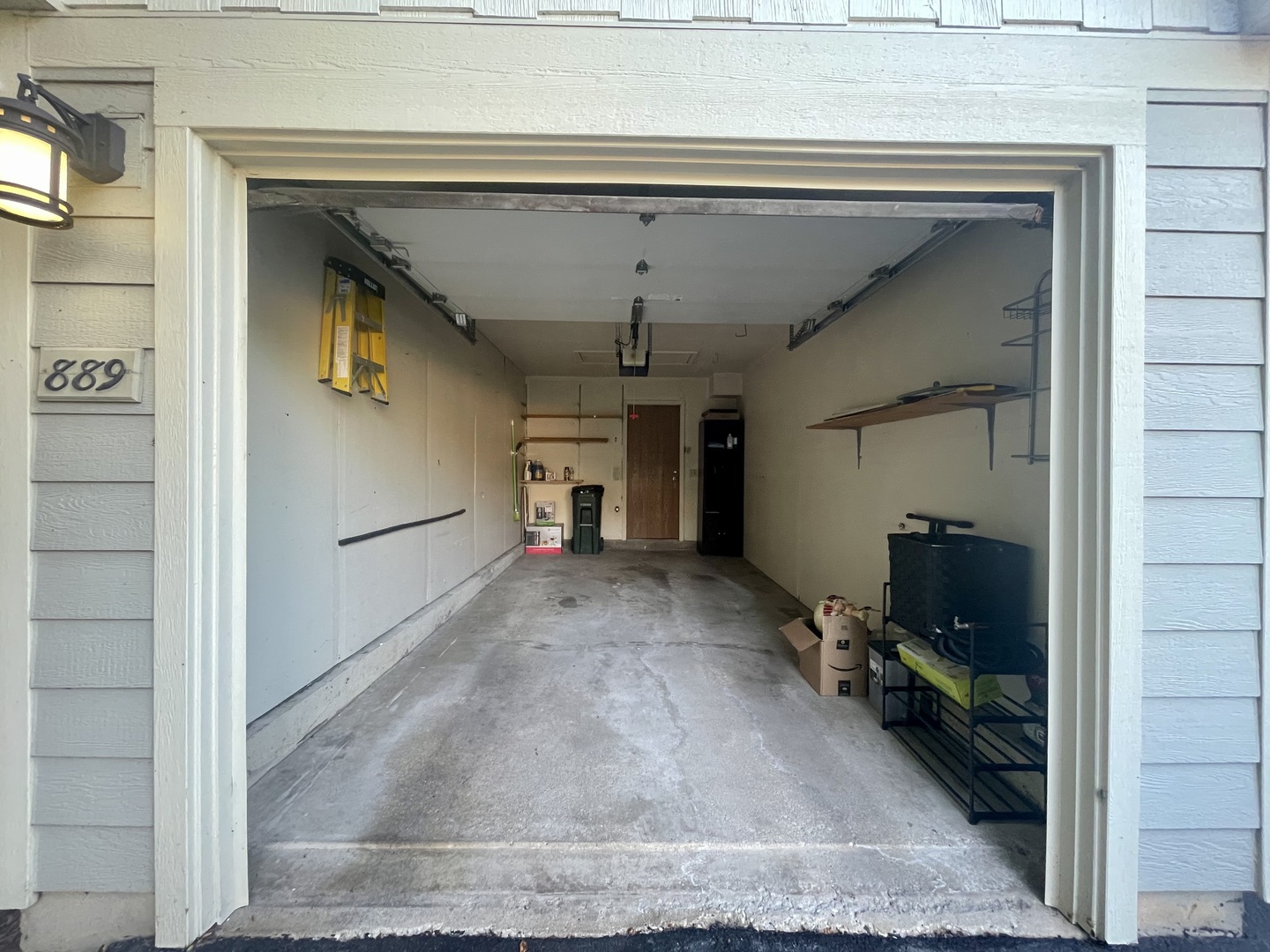 889 N Hamilton Court, Palatine, IL 60067