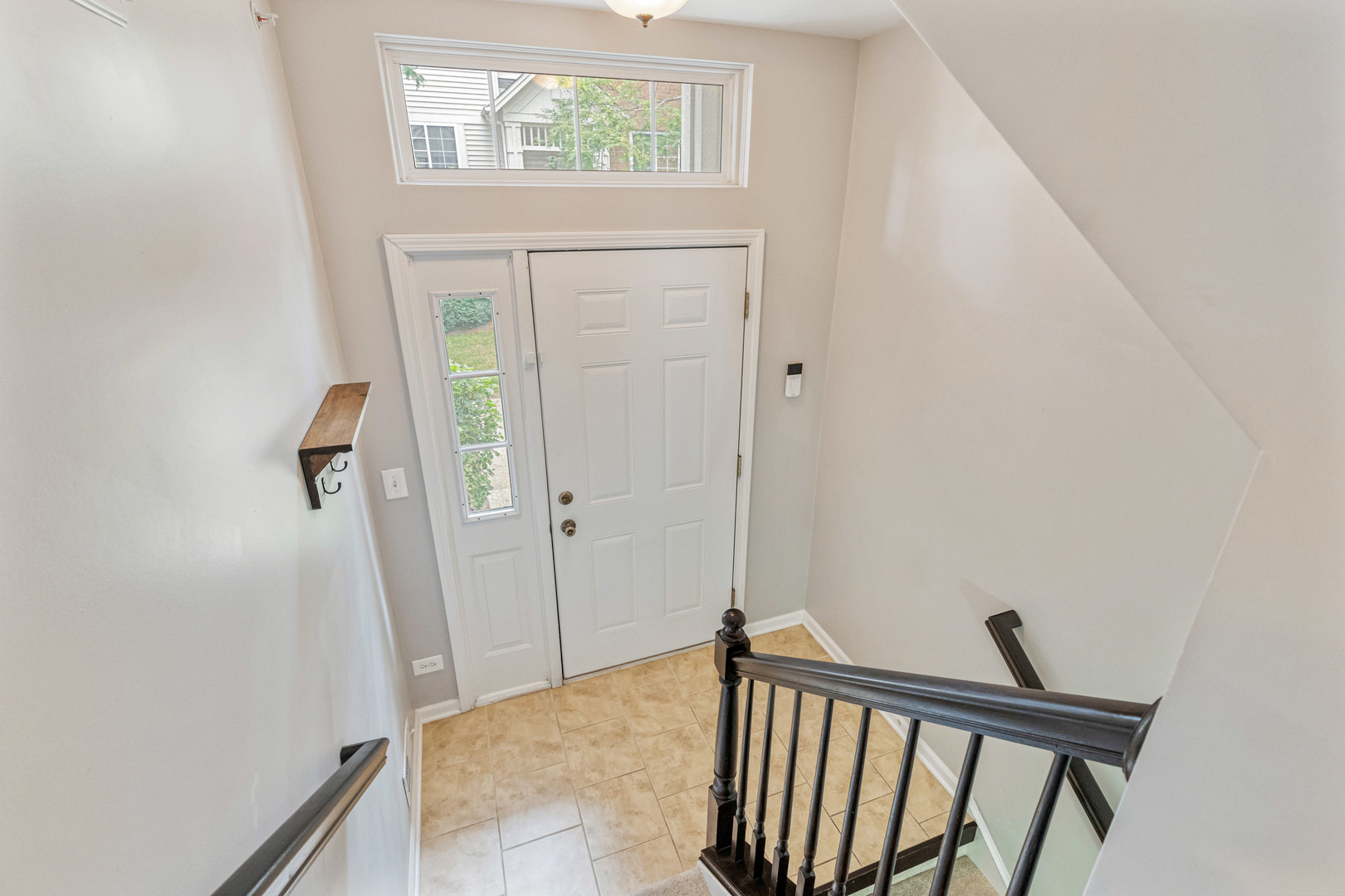 760 Hanbury Drive, Des Plaines, IL 60016