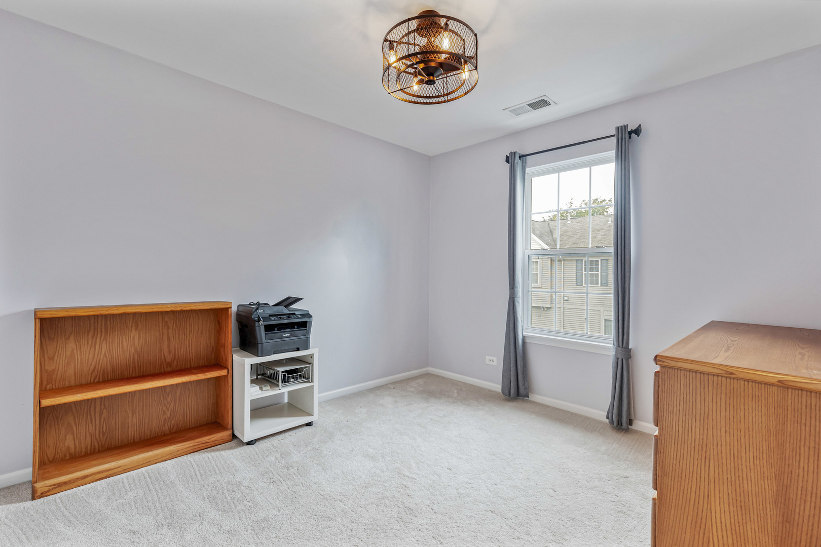 760 Hanbury Drive, Des Plaines, IL 60016