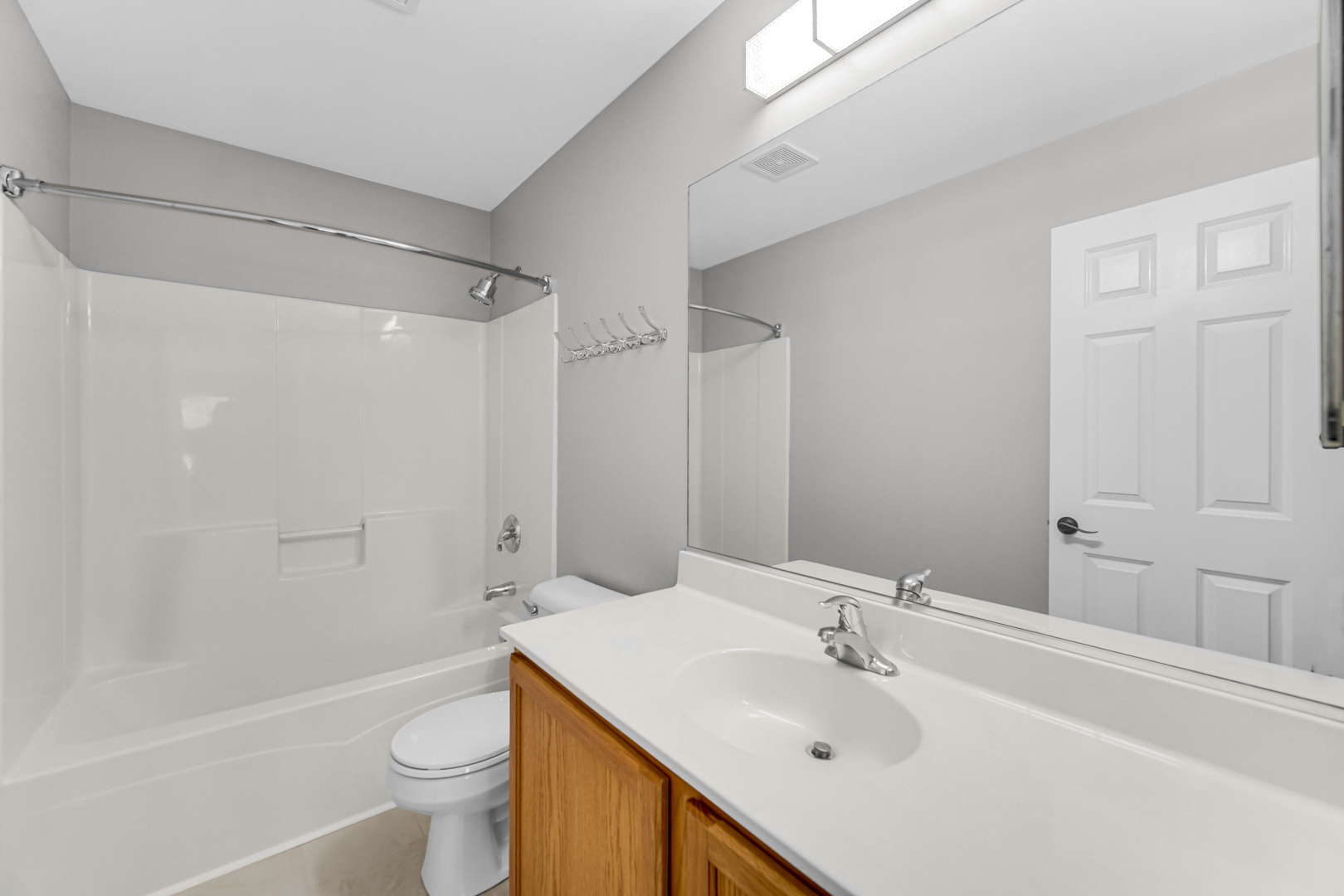 121 W Park Avenue #A, Sugar Grove, IL 60554